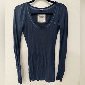Abercrombie dark blue longsleeve
